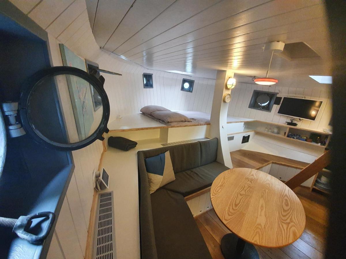 De Coaster & Aquarium Ponton Hotel Rotterdam Luaran gambar