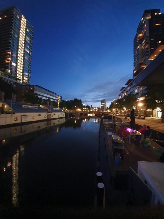 De Coaster & Aquarium Ponton Hotel Rotterdam Luaran gambar