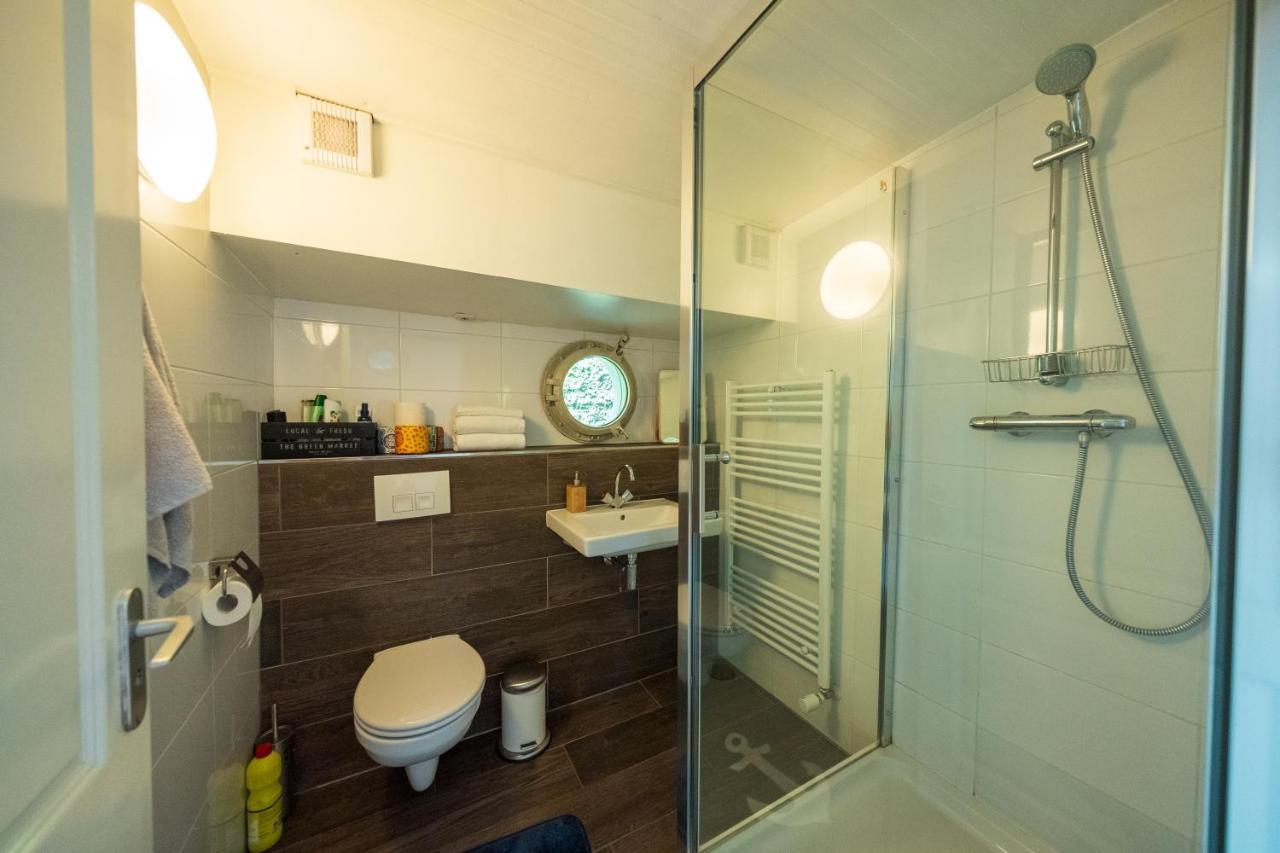 De Coaster & Aquarium Ponton Hotel Rotterdam Luaran gambar
