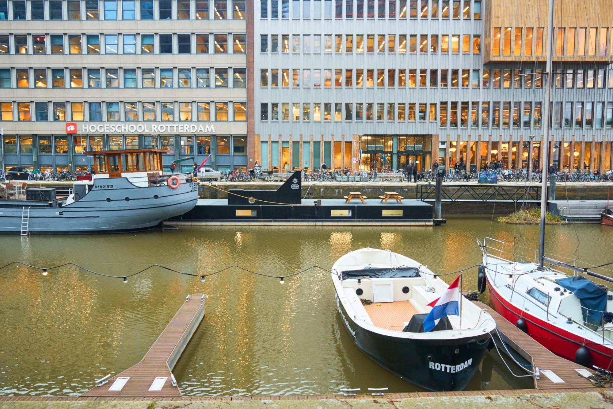 De Coaster & Aquarium Ponton Hotel Rotterdam Luaran gambar